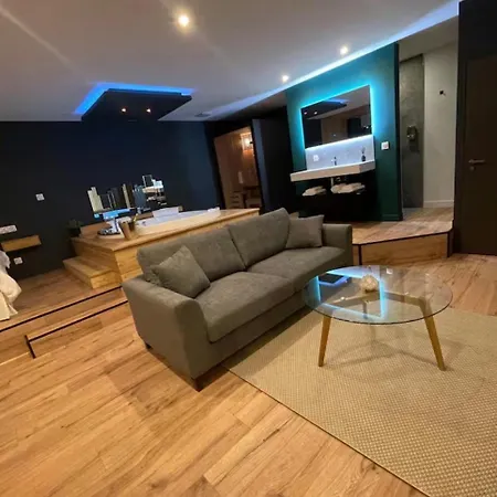 Loveroom 4*